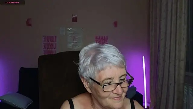 Sandra_Snowflake Webcamshow