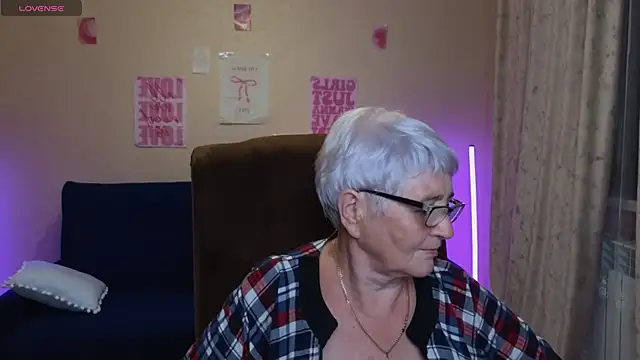 Sandra_Snowflake: απευθείας συνομιλία ΧΧΧ