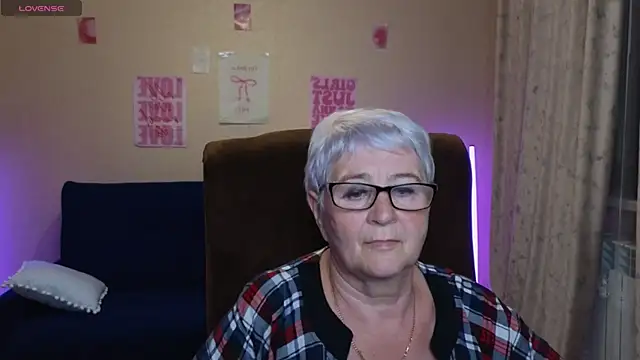 Sandra_Snowflake live XXX chat
