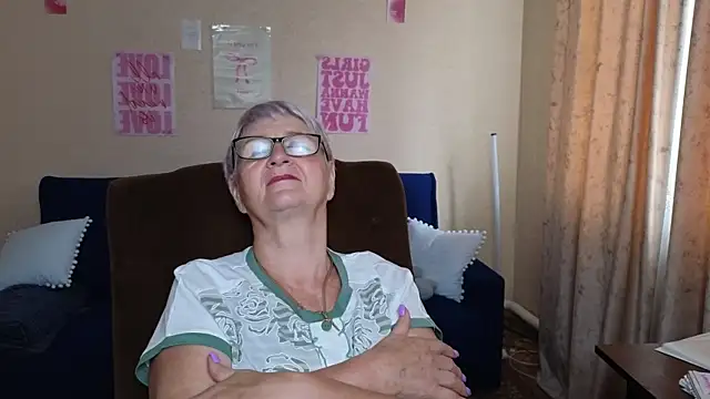 Sandra_Snowflake's Webcam Show