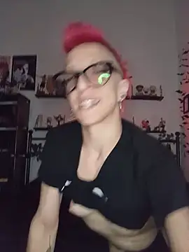 MirianaB Show in webcam