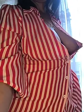 MrsvictoriaaaのライブXXXチャット