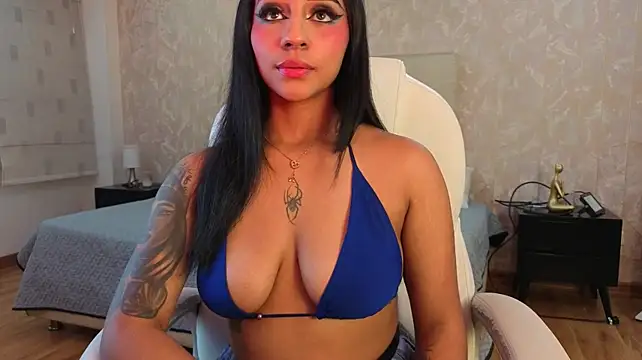צ'אט XXX בשידור חי של camille1310