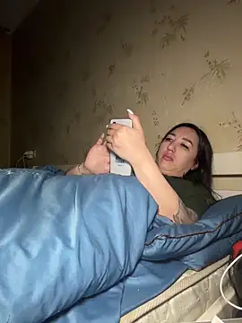 Chat +18 de Naughtbaby_2025 ao vivo