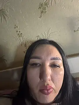 Naughtbaby_2025 Adlı Modelin Canlı XXX Sohbeti