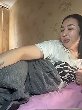 XXX chat uživo modela Naughtbaby_2025