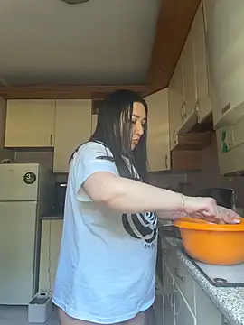 צ'אט XXX בשידור חי של Naughtbaby_2025