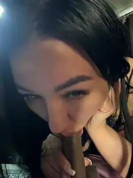 Naughtbaby_2025 Adlı Modelin Canlı XXX Sohbeti