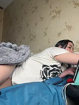 Naughtbaby_2025's Live XXX Chat