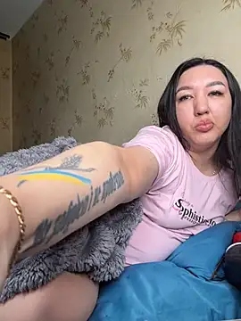 XXX chat uživo modela Naughtbaby_2025