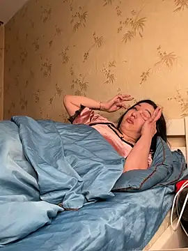 צ'אט XXX בשידור חי של Naughtbaby_2025