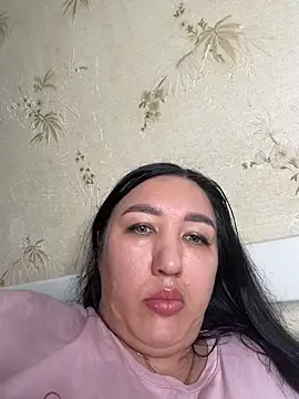 צ'אט XXX בשידור חי של Naughtbaby_2025