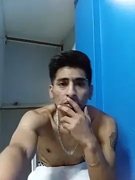 ---Leon--- webcam show