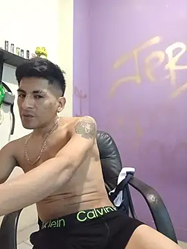 ---Leon--- Webcamshow