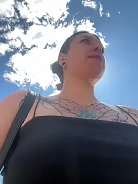 AlishaOfThorns' Webcam Show