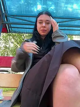 AlishaOfThornsn Webbikameraesitys