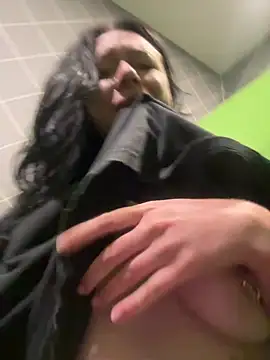 AlishaOfThorns – Naživo XXX chat