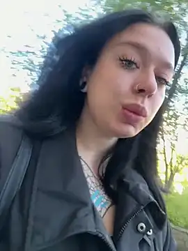 AlishaOfThorns – Naživo XXX chat