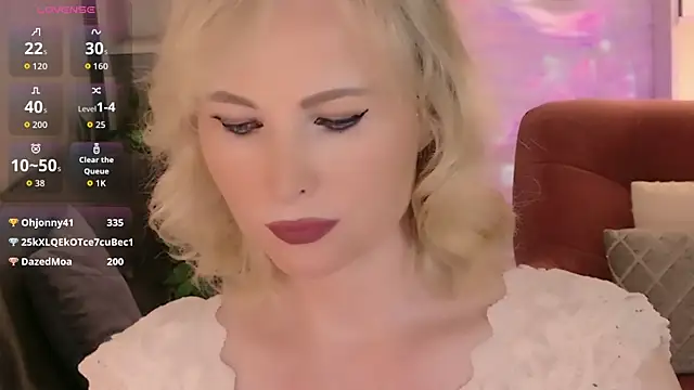 Sandra_Kind Adlı Modelin Canlı XXX Sohbeti