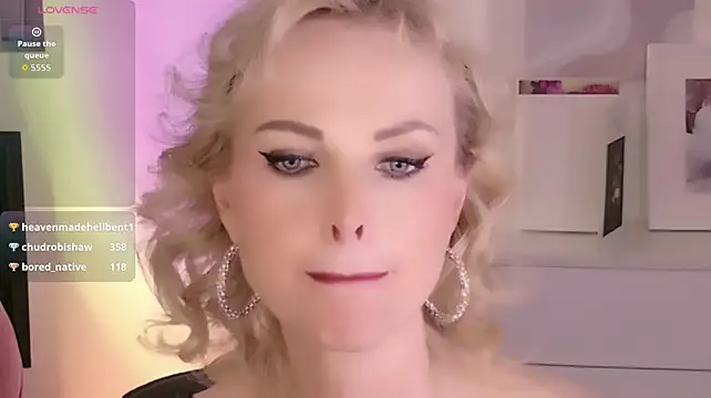 Chat +18 de Sandra_Kind ao vivo