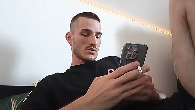 yoyoboy988 Webcam show