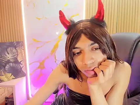 Danny_Luxx: вебкам-шоу