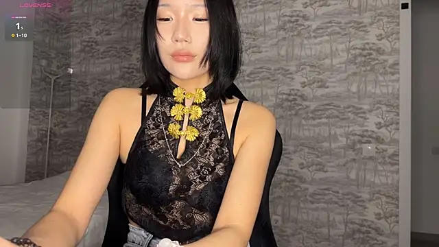 Asian_Vi's Live XXX Chat