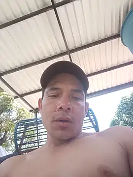 Show de Mycansonhot na webcam