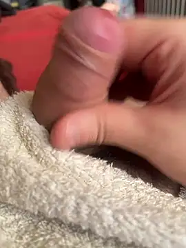 TripleSitdown Show in webcam