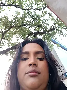 victoria_rousseeのウェブカメラショー