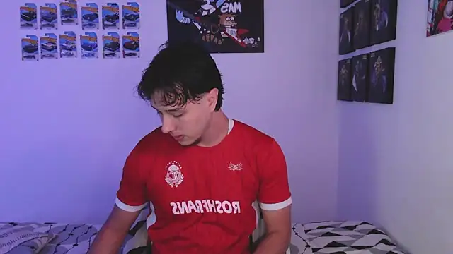 jack_walker190 Show Webcam