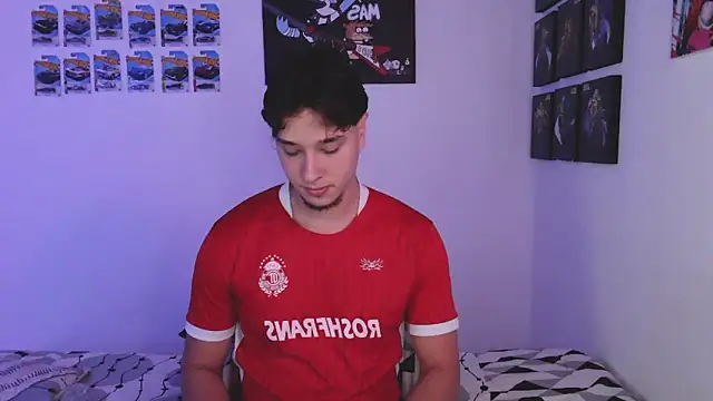 jack_walker190 Show Webcam