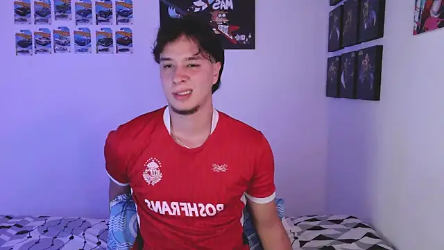 jack_walker190 Show Webcam