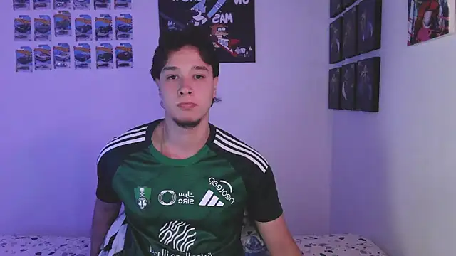 jack_walker190 Show Webcam