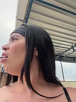 Pokazy przed kamerką – Rafaellaz