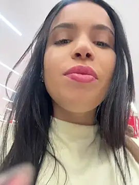 Show de Rafaellaz na webcam