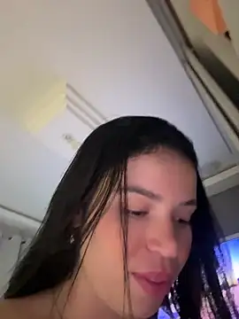 ห้องแชทสดของ Rafaellaz