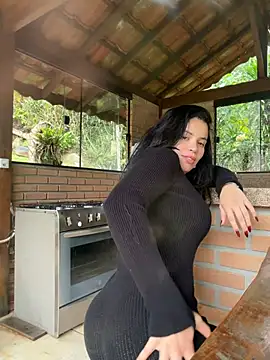 חדר צ'אט בשידור חי של Rafaellaz