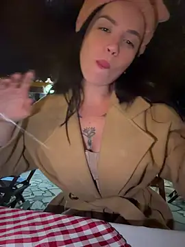Rafaellaz Show in webcam