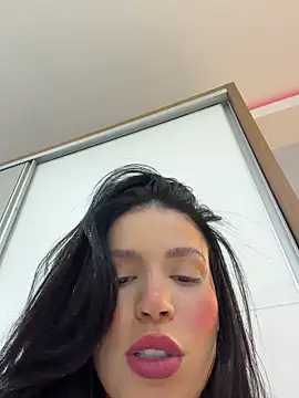 عرض كام Rafaellaz
