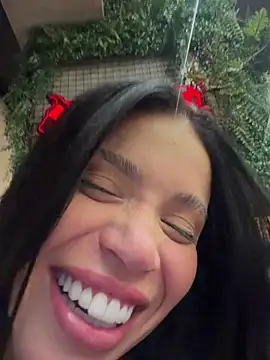 Rafaellaz Pertunjukan Webcam