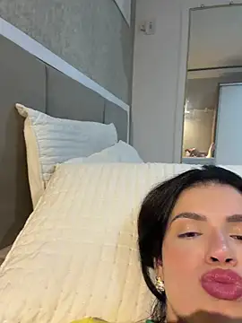 Show de Rafaellaz na webcam
