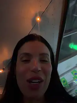 Show de Rafaellaz na webcam