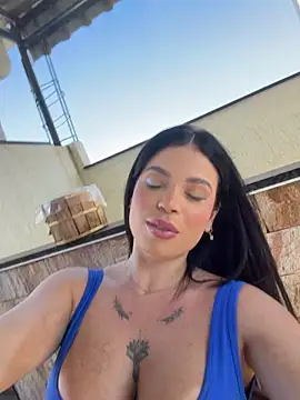 Show de Rafaellaz na webcam