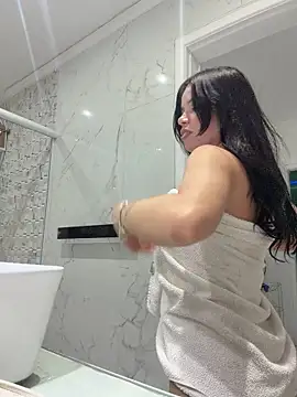 Chat +18 de Rafaellaz ao vivo