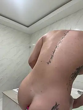 Rafaellaz 即時 XXX 聊天