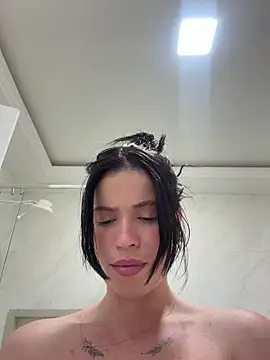 Chat +18 de Rafaellaz ao vivo