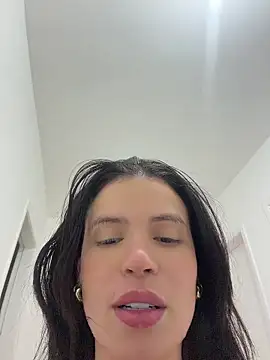 Show de Rafaellaz na webcam