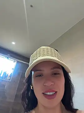 Show de Rafaellaz na webcam