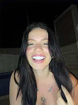 הופעת וובקאם של Rafaellaz